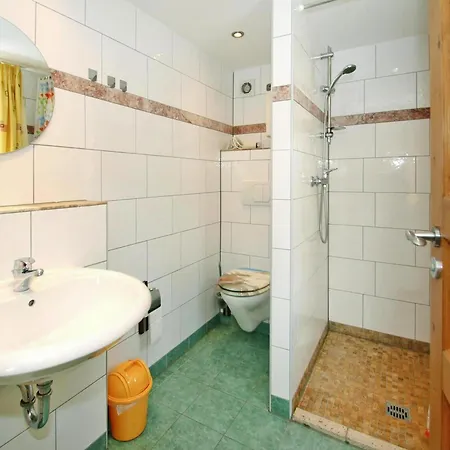 In By Two Lakes, Cleaning Included Holiday home Dobbrikow
